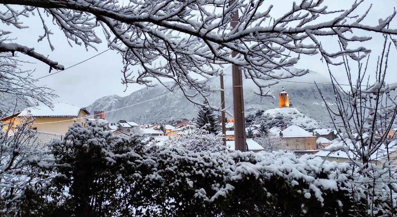 Apartament Le Nopal Bleu Tarascon-sur-Ariège Zewnętrze zdjęcie